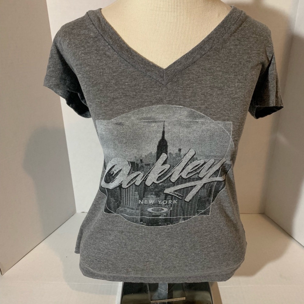Women’s Oakley T Shirt